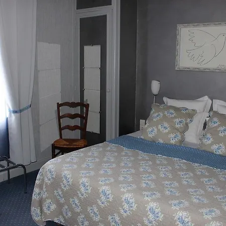 Szálloda Le Relais De L'armagnac Luppé-Violles